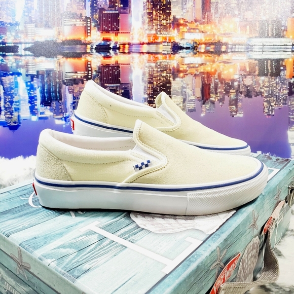 Vans Off White Skate Slip-On - Picture 3 of 12
